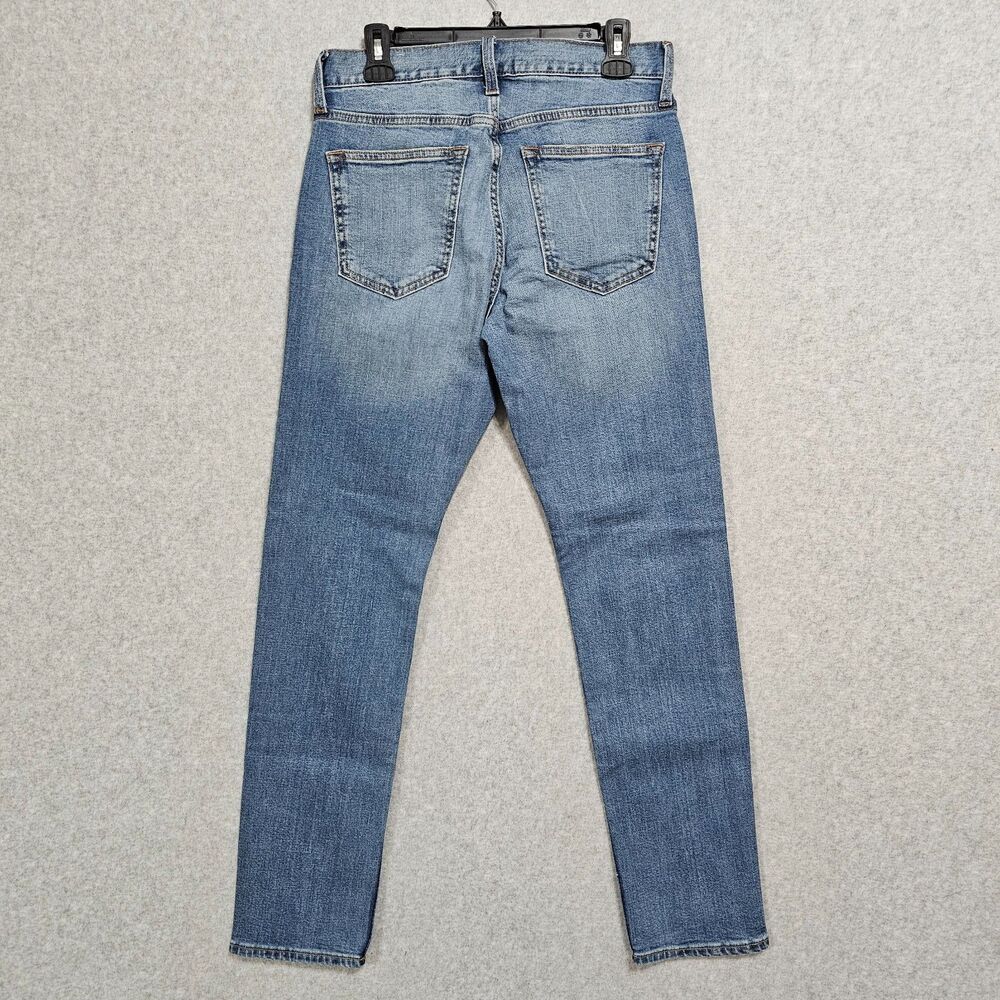Mens Old Navy Jeans 30x32 Slim Fit Built In Flex Denim Light Wash - Picture 2 of 8